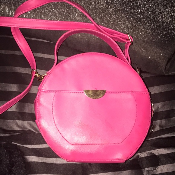 Purses - Picture 13 of 16